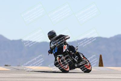 media/Oct-13-2025-Moto Forza (Mon) [[a66d839500]]/3-B Group/Session 4 (Turn 9)/